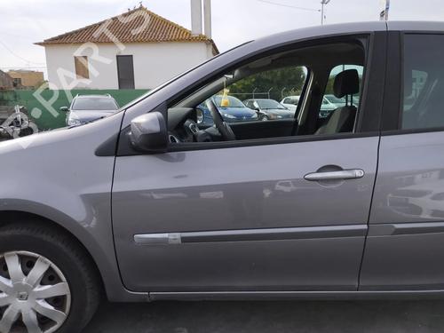 Dør venstre fortil Dør venstre fortil RENAULT CLIO III (BR0/1, CR0/1) 1.5 dCi (BR17, CR17) (86 hp) 39748183 39748183