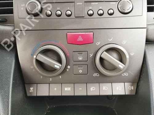 Used Climate control Climate control LANCIA YPSILON (843_) 1.3 JTD (843.AXD11, 843.AXD1A) (70 hp) 39748203 39748203