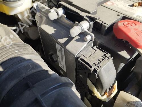 Used Engine control unit (ECU) Engine control unit (ECU) PEUGEOT 3008 Van (MR_, MC_, MJ_) PureTech 130 (MRHNYH) (131 hp) 39750146 39750146