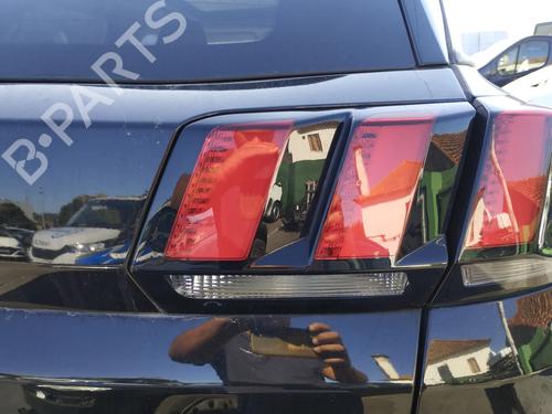 Used Right tailgate light Right tailgate light PEUGEOT 3008 Van (MR_, MC_, MJ_) PureTech 130 (MRHNYH) (131 hp) 39750157 39750157