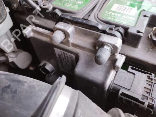 Used Engine control unit (ECU) Engine control unit (ECU) PEUGEOT 5008 II (MC_, MJ_, MR_, M4_) 2.0 BlueHDi 180 (MJEHZW, MJEHZR, MJEHZP) (177 hp) 39750185 39750185