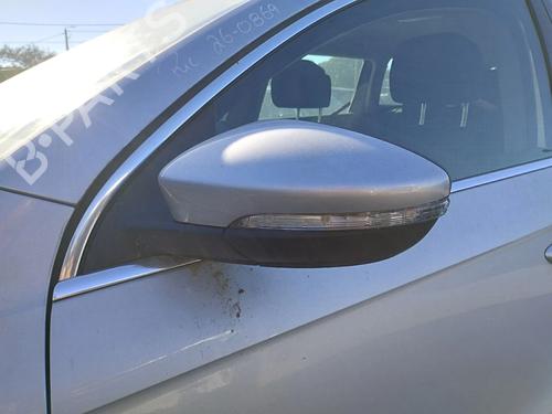 left-mirror-vw-passat-b7-variant-365-2010-2011-2012-2013-2014-2015-39932202 main image