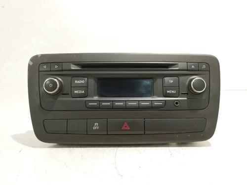 Used Radio Radio SEAT IBIZA IV (6J5, 6P1) 1.2 TDI (75 hp) 39934600 39934600