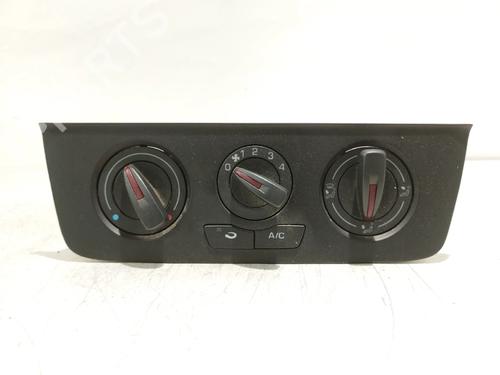 Used Climate control Climate control SEAT IBIZA IV (6J5, 6P1) 1.2 TDI (75 hp) 39934602 39934602