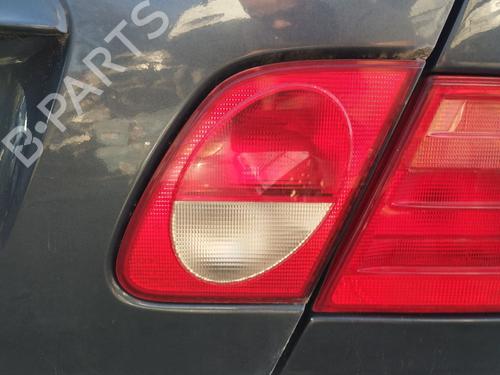Used Right tailgate light Right tailgate light MERCEDES-BENZ E-CLASS (W210) E 200 (210.035) (136 hp) 40019430 40019430