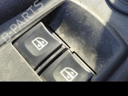 Used Left front window switch Left front window switch RENAULT TRAFIC III Van (FG_) 1.6 dCi 120 (FGMB, FGMC) (120 hp) 40065132 40065132