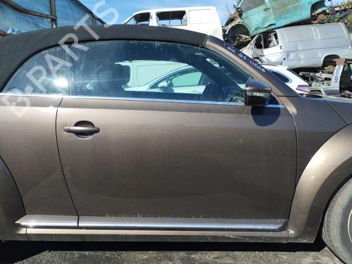 right-front-door-vw-beetle-5c1-5c2-2011-2012-2013-2014-2015-2016-2017-2018-2019-40078053 main image