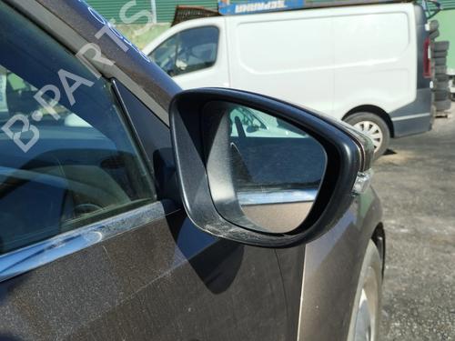 right-mirror-vw-beetle-5c1-5c2-2011-2012-2013-2014-2015-2016-2017-2018-2019-40078058 main image