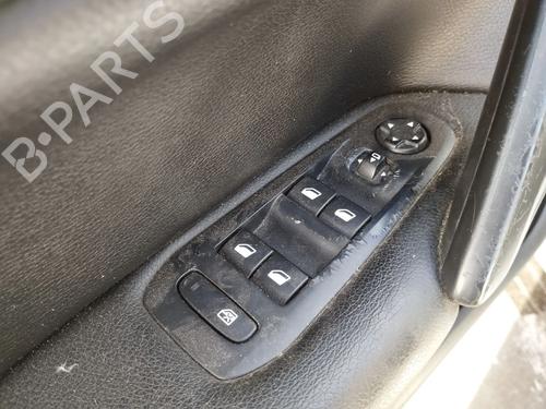 Used Left front window switch Left front window switch PEUGEOT 308 SW II (LC_, LJ_, LR_, LX_, L4_) 1.6 BlueHDi 120 (120 hp) 40084267 40084267