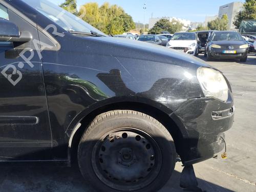 Used Right front fenders Right front fenders VW POLO IV (9N_, 9A_) 1.4 TDI (70 hp) 40129529 40129529
