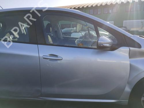 Used Right front door Right front door PEUGEOT 208 I (CA_, CC_) 1.2 VTI 82 (82 hp) 40187293 40187293