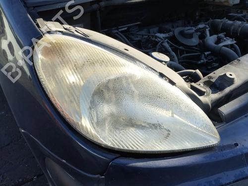 Used Right headlight Right headlight CITROËN XSARA PICASSO (N68) 2.0 HDi (90 hp) 40221432 40221432