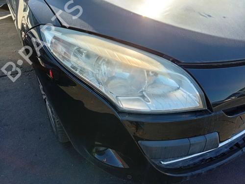 Used Right headlight Right headlight RENAULT MEGANE III Grandtour (KZ0/1) 1.5 dCi (KZ09, KZ0D, KZ1G, KZ29, KZ14, KZ1W, KZ10, KZ1F,... (110 hp) 40544666 40544666