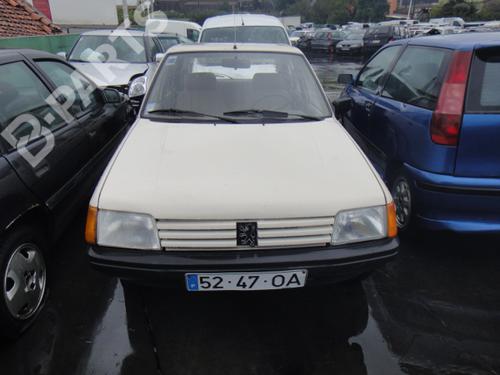 Used Parts PEUGEOT 205 I (741A/C)    1051345