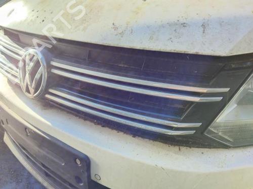Used Grille VW TIGUAN (5N_) 2.0 TDI (150 hp) 30518712