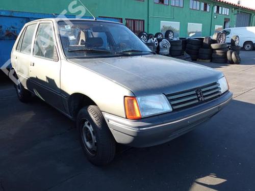 Used Parts PEUGEOT 205 I (741A/C)  1.1  1047631