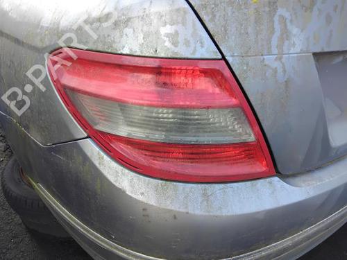 Venstre Baklys MERCEDES-BENZ C-CLASS (W204) C 180 Kompressor (204.044, 204.045) (156 hp) 31629157