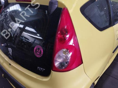 Høyre baklys PEUGEOT 107 (PM_, PN_) [2005-2016]  19107938