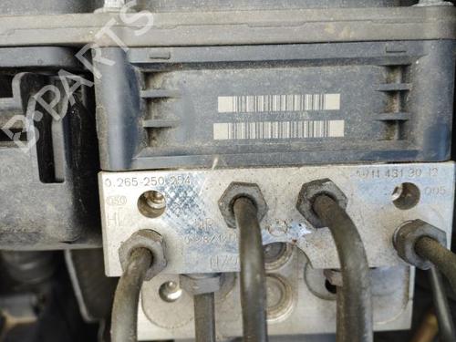 ABS pump MERCEDES-BENZ CLS (C219) CLS 320 CDI (219.322) | BP21487745M43