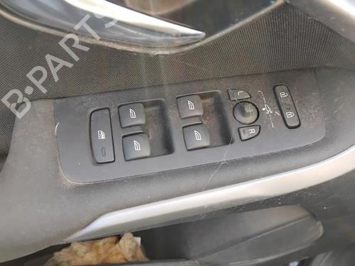 Used Left front window switch VOLVO V40 Hatchback (525) D2 (120 hp) 30626416