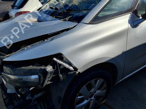 Forskærm venstre CITROËN C4 Picasso II 1.6 HDi 90 (92 hp) 31217932