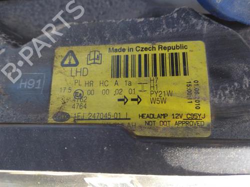 Left headlight FORD FIESTA VI (CB1, CCN) 1.4 TDCi | BP29520631C28