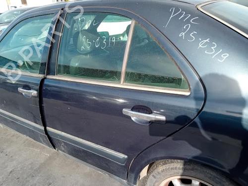 Dør venstre bak MERCEDES-BENZ E-CLASS (W210) E 300 Turbo-D (210.025) (177 hp) 24987648