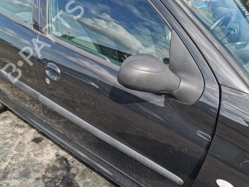 Dør høyre foran PEUGEOT 206 Hatchback (2A/C) 1.1 i (60 hp) 26181105