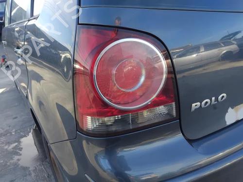 Fanale posteriore sinistro VW POLO IV (9N_, 9A_) 1.2 12V (64 hp) 31217957