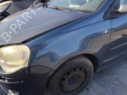 Parafango anteriore sinistro VW POLO IV (9N_, 9A_) 1.2 12V (64 hp) 31217958