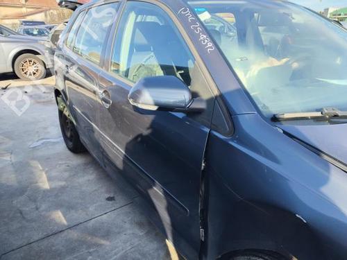 Porta anteriore destra VW POLO IV (9N_, 9A_) 1.2 12V (64 hp) 31217963