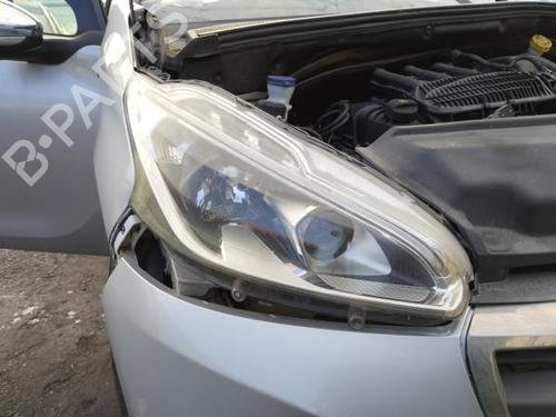 Used Right headlight PEUGEOT 208 I (CA_, CC_) 1.2 VTI 82 (82 hp) 29808397