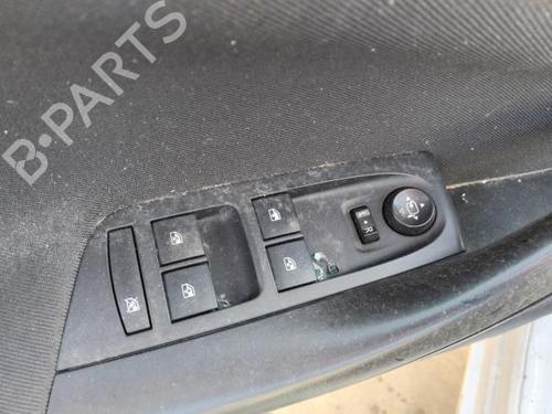 Venstre fortil elrude kontakt OPEL ASTRA K (B16) 1.6 CDTi (68) (136 hp) 31293579