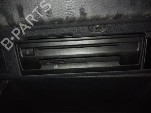 Used Radio VW POLO VI (AW1, BZ1, AE1) 1.0 (75 hp) 30260689