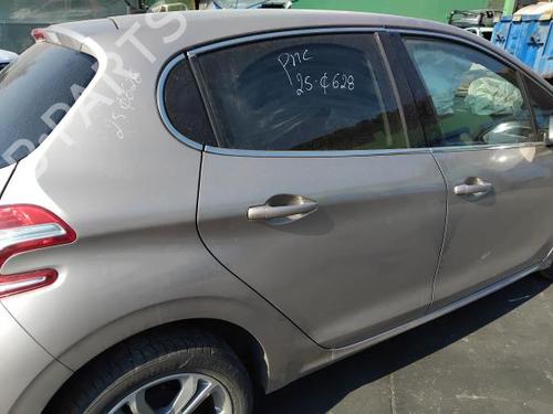 Used Right rear door PEUGEOT 208 I (CA_, CC_) 1.2 VTI 82 (82 hp) 27808539