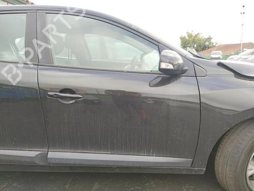Porte avant droite RENAULT MEGANE III Hatchback (BZ0/1_, B3_) 1.5 dCi (BZ0C) (90 hp) 28368221