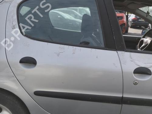 Used Right rear door PEUGEOT 206 Hatchback (2A/C) 1.4 i (75 hp) 29888447