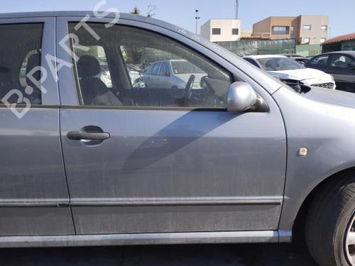 Porta anteriore destra SKODA FABIA I (6Y2) 1.2 (64 hp) 29591647