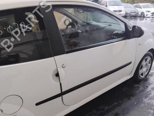 Used Right front door RENAULT TWINGO II (CN0_) 1.2 16V (CN0K, CN0V, CN0A) (76 hp) 30393816
