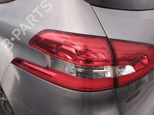 Venstre baglygte PEUGEOT 308 SW II (LC_, LJ_, LR_, LX_, L4_) 1.6 HDi / BlueHDi 115 (LCBHXM, LCBHXT) (115 hp) 29892259