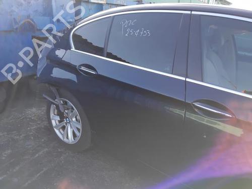 Porta trás direita BMW 5 (F10) 525 d (204 hp) 30659098