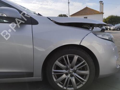 Used Right front fenders RENAULT MEGANE III Grandtour (KZ0/1) 1.5 dCi (KZ09, KZ0D, KZ1G, KZ29, KZ14, KZ1W, KZ10, KZ1F,... (110 hp) 29914289