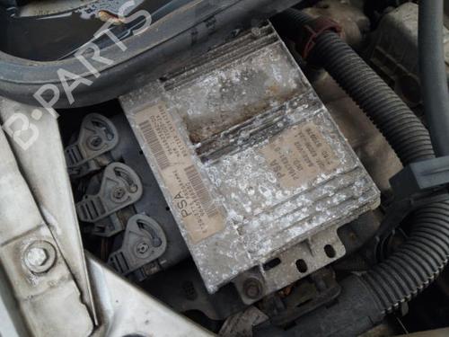 Used Engine control unit (ECU) PEUGEOT 206 SW (2E/K) 1.4 (75 hp) 30263302