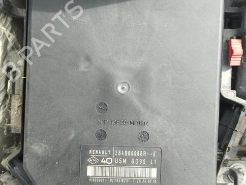 Zekeringkast RENAULT MEGANE III Hatchback (BZ0/1_, B3_) 1.5 dCi (BZ09, BZ0D, BZ1W, BZ29, BZ14) (110 hp) 29916241