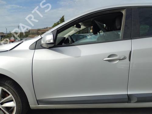 Used Left front door RENAULT MEGANE III Hatchback (BZ0/1_, B3_) 1.5 dCi (BZ09, BZ0D, BZ1W, BZ29, BZ14) (110 hp) 29916256