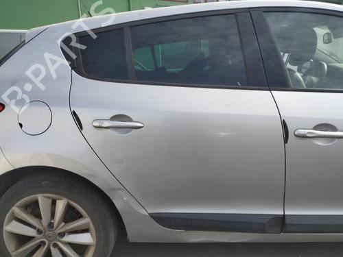 Used Right rear door RENAULT MEGANE III Hatchback (BZ0/1_, B3_) 1.5 dCi (BZ09, BZ0D, BZ1W, BZ29, BZ14) (110 hp) 29916257