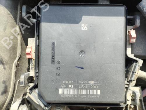 Used Fuse box RENAULT MEGANE III Hatchback (BZ0/1_, B3_) 1.5 dCi (BZ09, BZ0D, BZ1W, BZ29, BZ14) (110 hp) 29922112