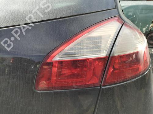 Used Right tailgate light RENAULT MEGANE III Hatchback (BZ0/1_, B3_) 1.5 dCi (BZ09, BZ0D, BZ1W, BZ29, BZ14) (110 hp) 29922115