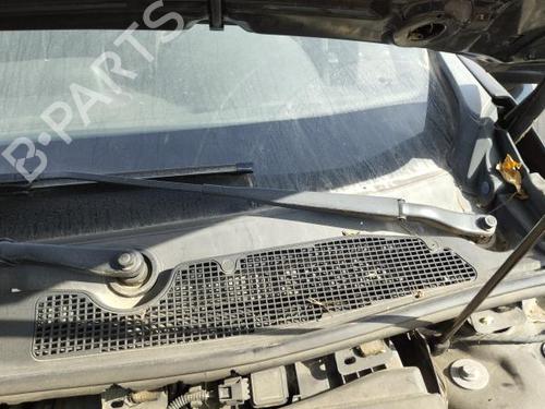 Used Front wiper motor RENAULT MEGANE III Hatchback (BZ0/1_, B3_) 1.5 dCi (BZ09, BZ0D, BZ1W, BZ29, BZ14) (110 hp) 29922121