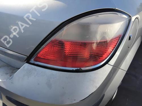 Høyre baklys OPEL ASTRA H (A04) 1.4 (L48) (90 hp) 28816523